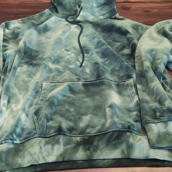 Spark Paws Tie-Dye Green Matching Dog & Person Set - Picture 4 of 12